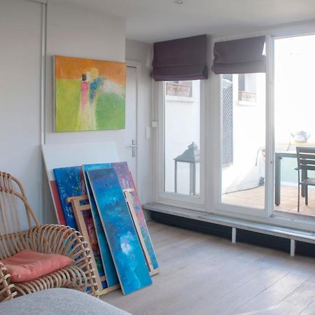 Cosy Apartment With Balcony In The Heart Of Párizs Kültér fotó